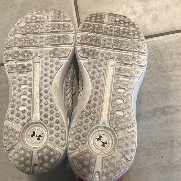 UA Hovr Phantom - Picture 6 of 6